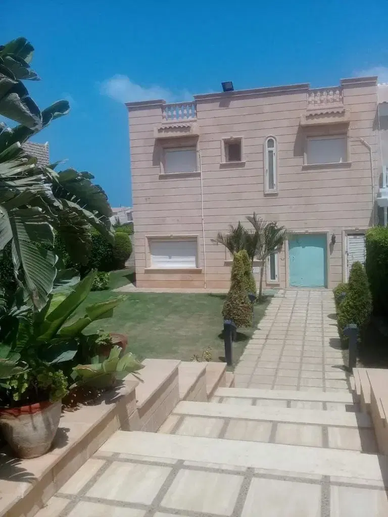 فيلا فاخرة للبيع في مارينا 4، الساحل الشمالي