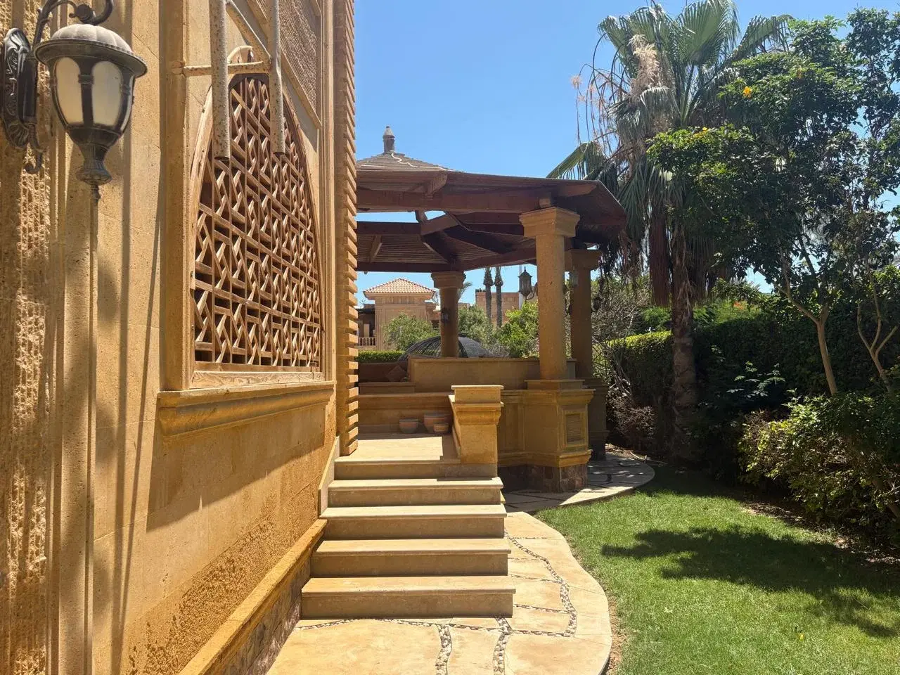 Luxurious Villa for Sale in Marina 5