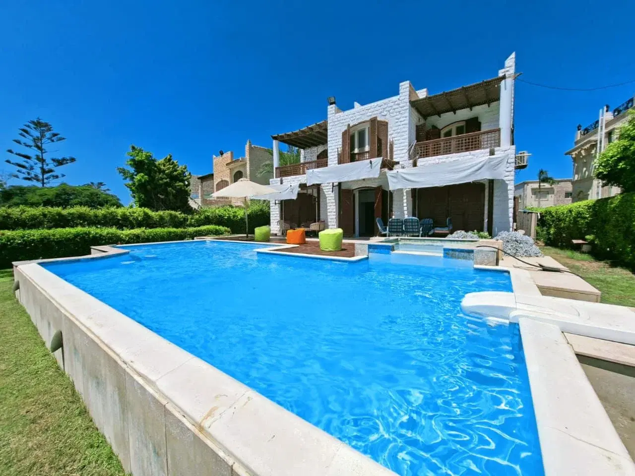 Luxurious Villa for Sale in Marina 5