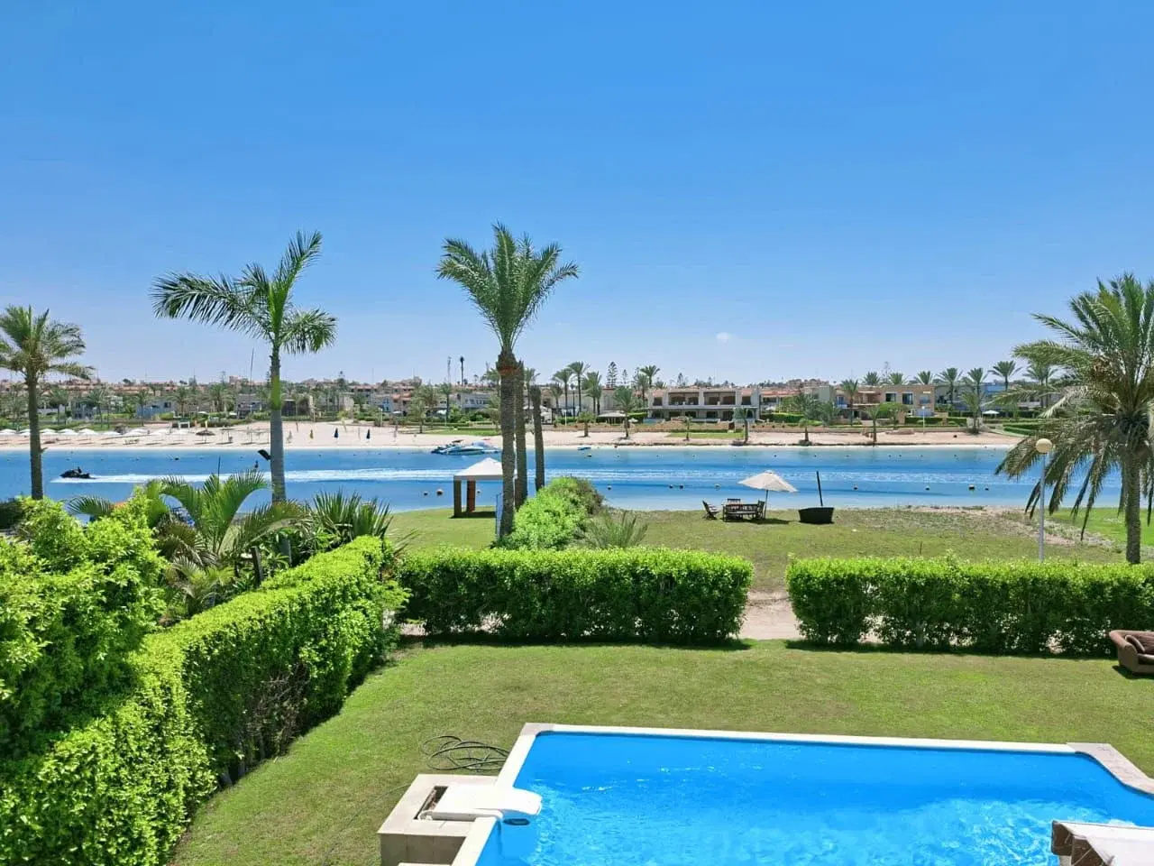 Luxurious Villa for Sale in Marina 5