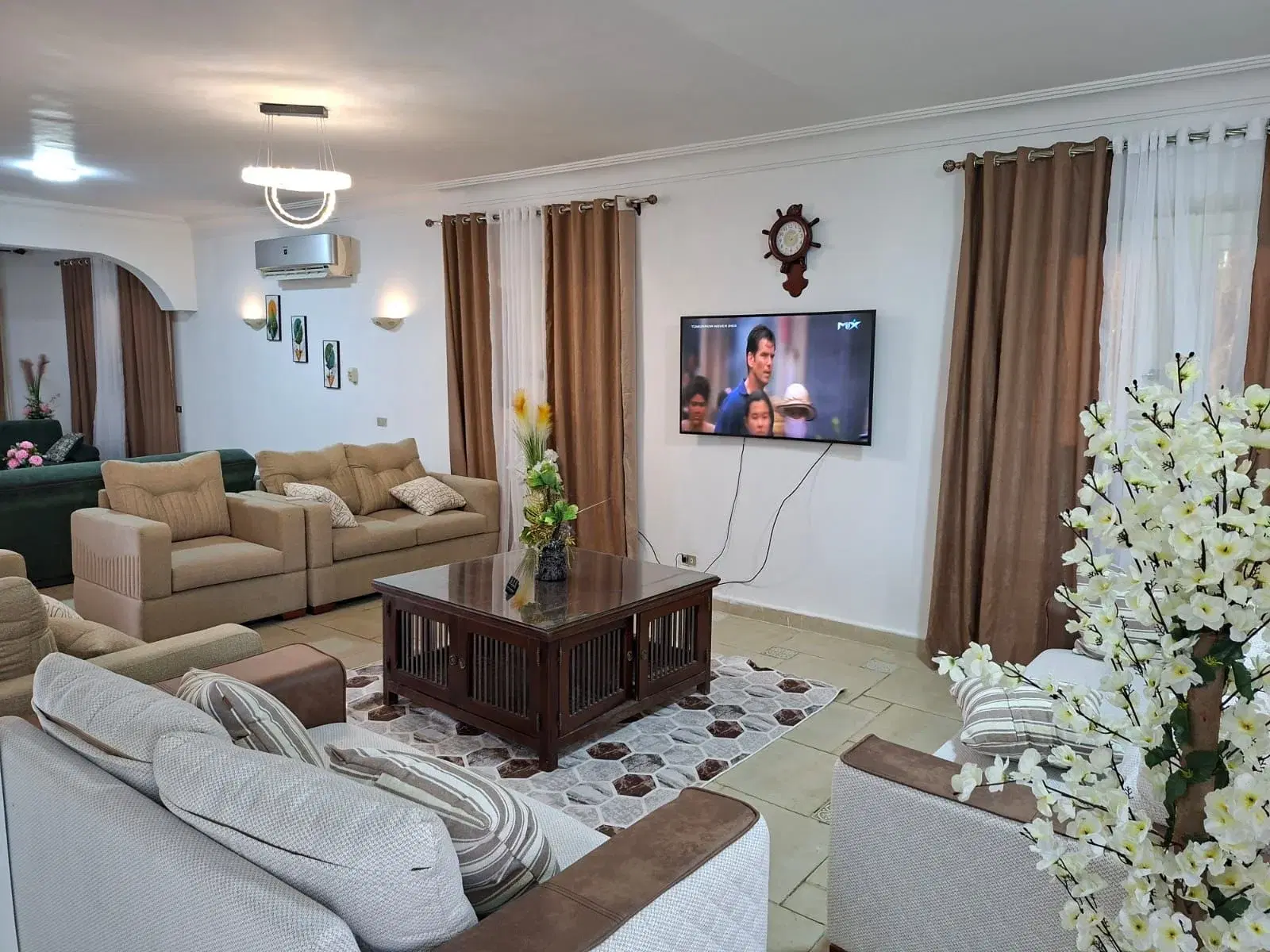 Luxurious Villa for Sale in Marina 5
