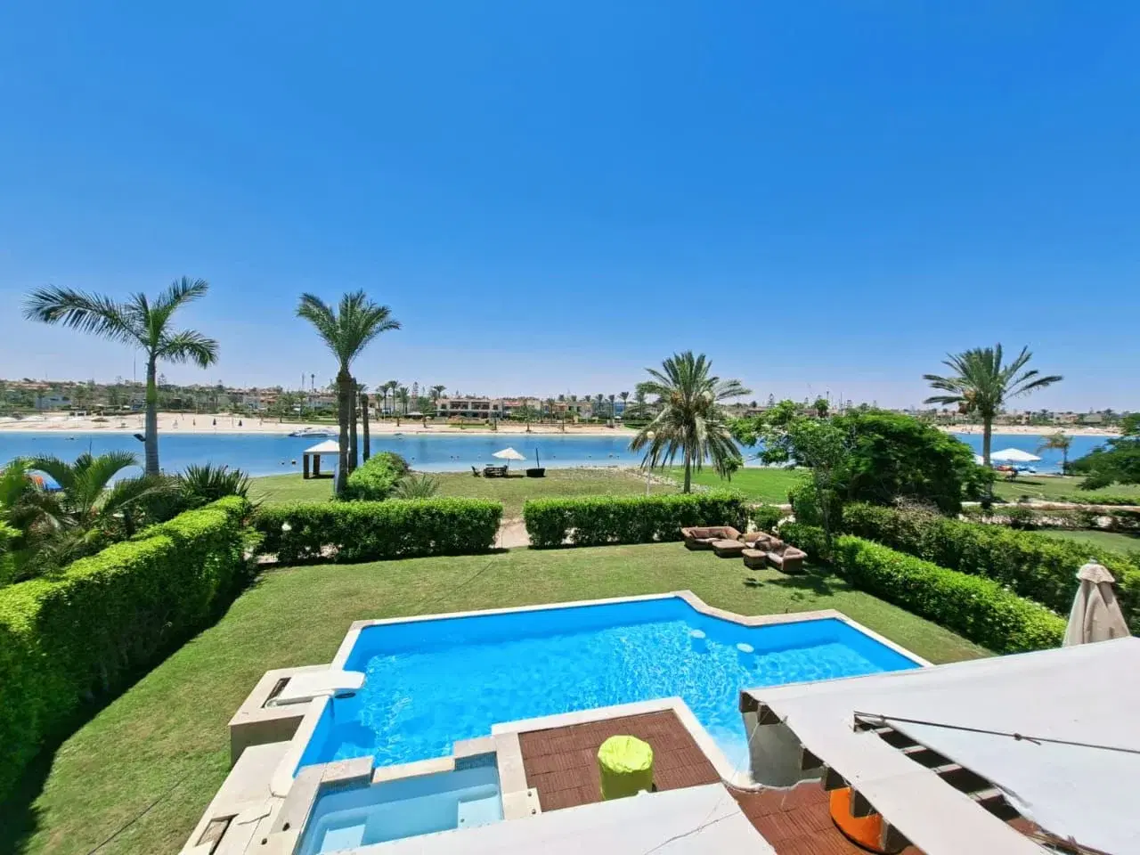 Luxurious Villa for Sale in Marina 5