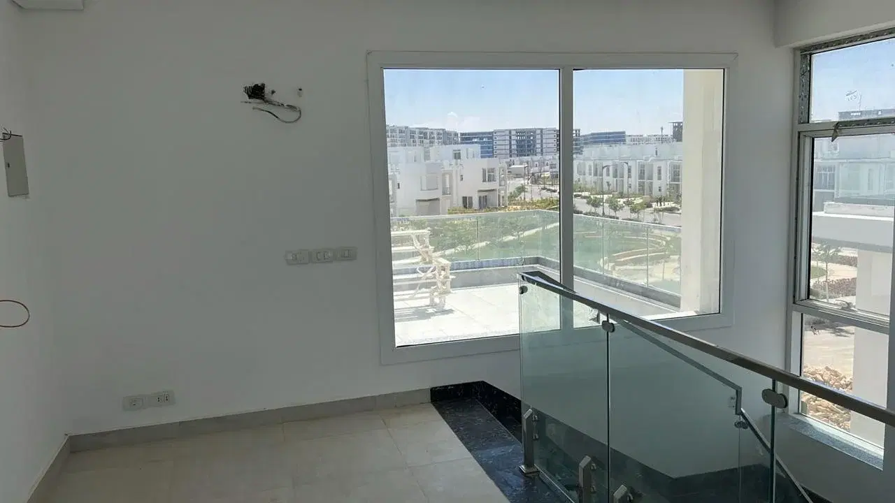 Luxurious Villa for Sale in Mazarine Islands