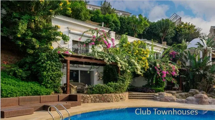 Stunning Townhouse Available in Mountain View 1.1