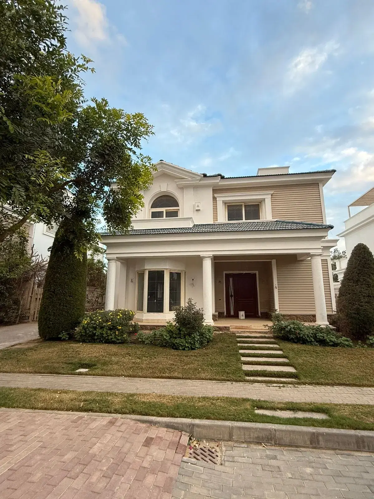 Villa for Sale in Mountain View 2 with 5 Bedrooms in New Cairo