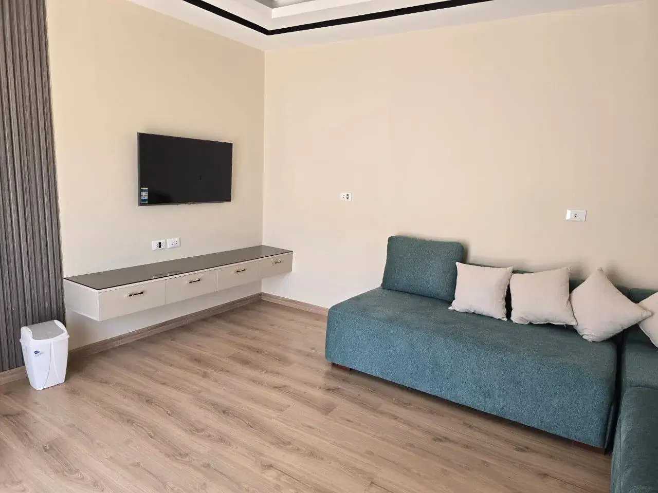 Luxurious Townhouse for Sale in Mountain View October Park
