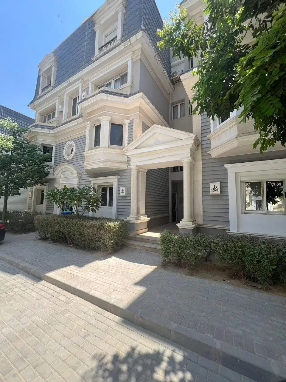 Luxurious iVilla for Sale in Mountain View October Park