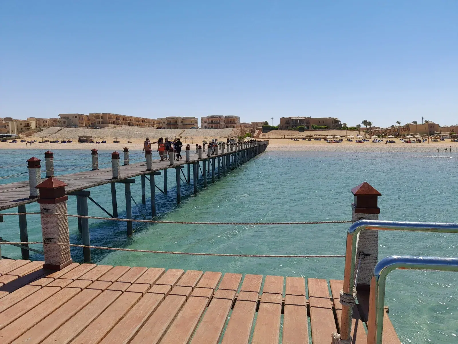 فيلا رائعة للبيع في ماونتن فيو السخنة تتكون من 3 غرف نوم