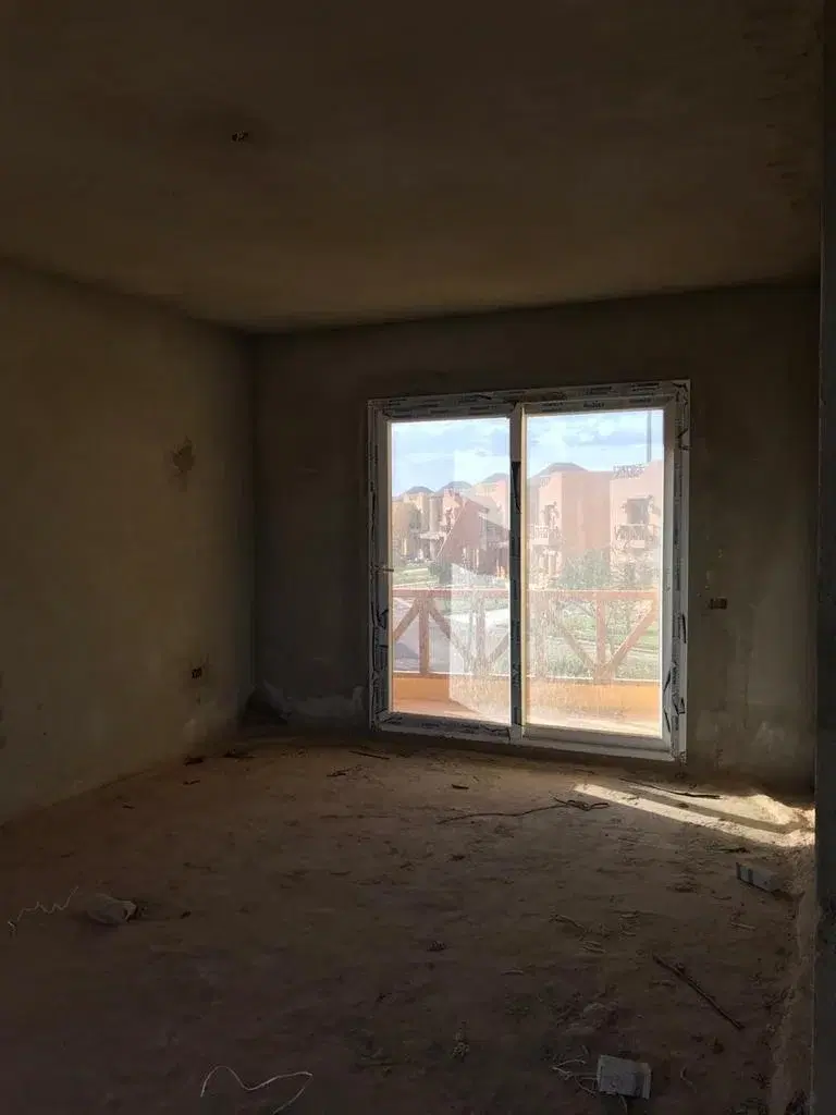 فيلا فاخرة للبيع في ماونتن فيو السخنة