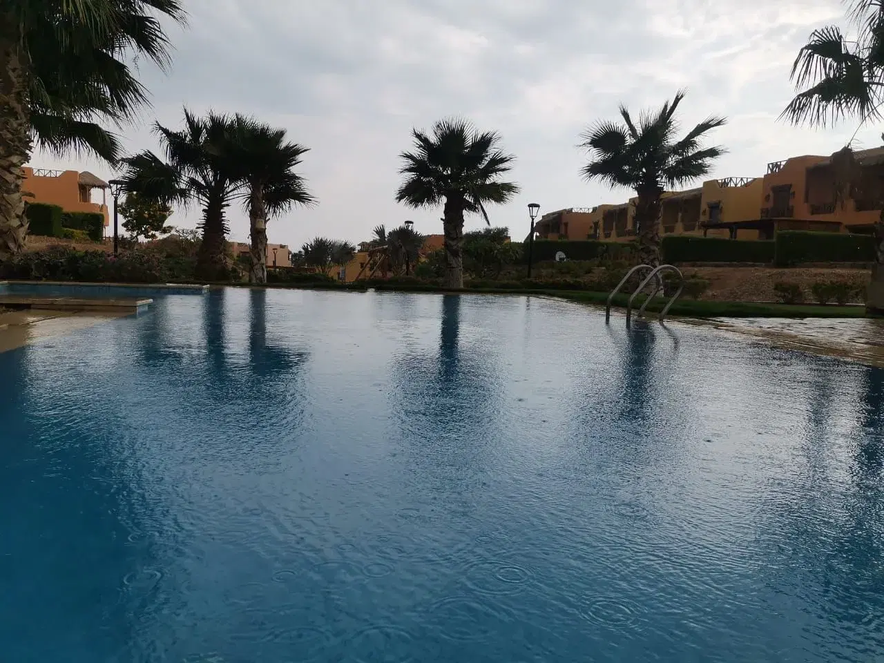 فيلا رائعة للبيع في ماونتن فيو السخنة مع 5 غرف نوم