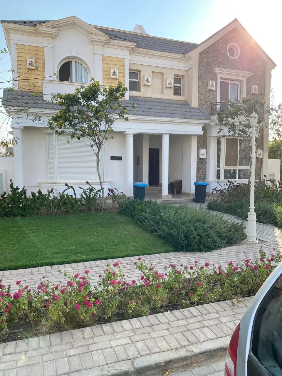 Luxurious Twinhouse for Sale in Mountain View Chillout Park with 4 Bedrooms in Northern Expansion by Mountain View