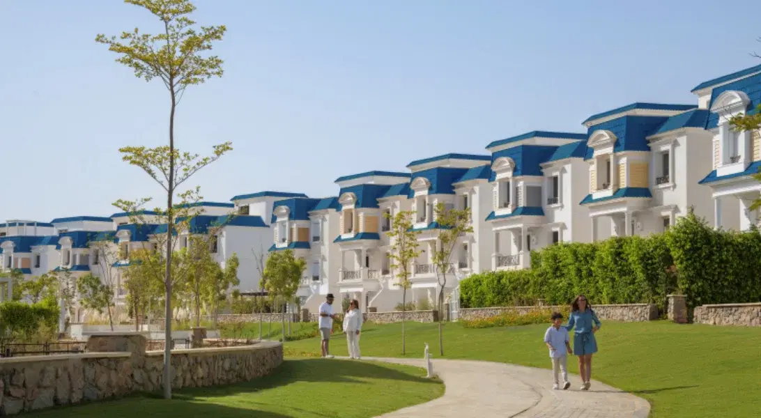 Luxurious Penthouse for Sale in Mountain View Chillout Park, Northern Expansion
