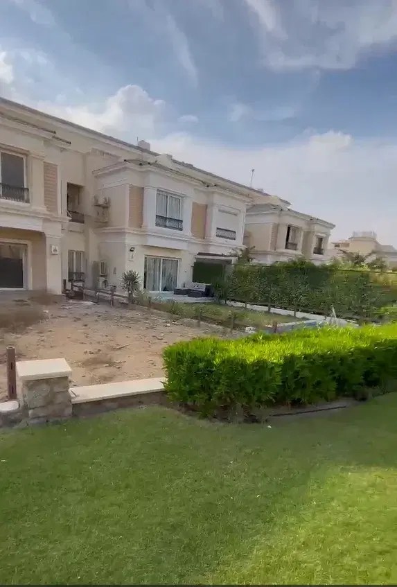 تاون هاوس زاوية للبيع في ماونتن فيو هايد بارك