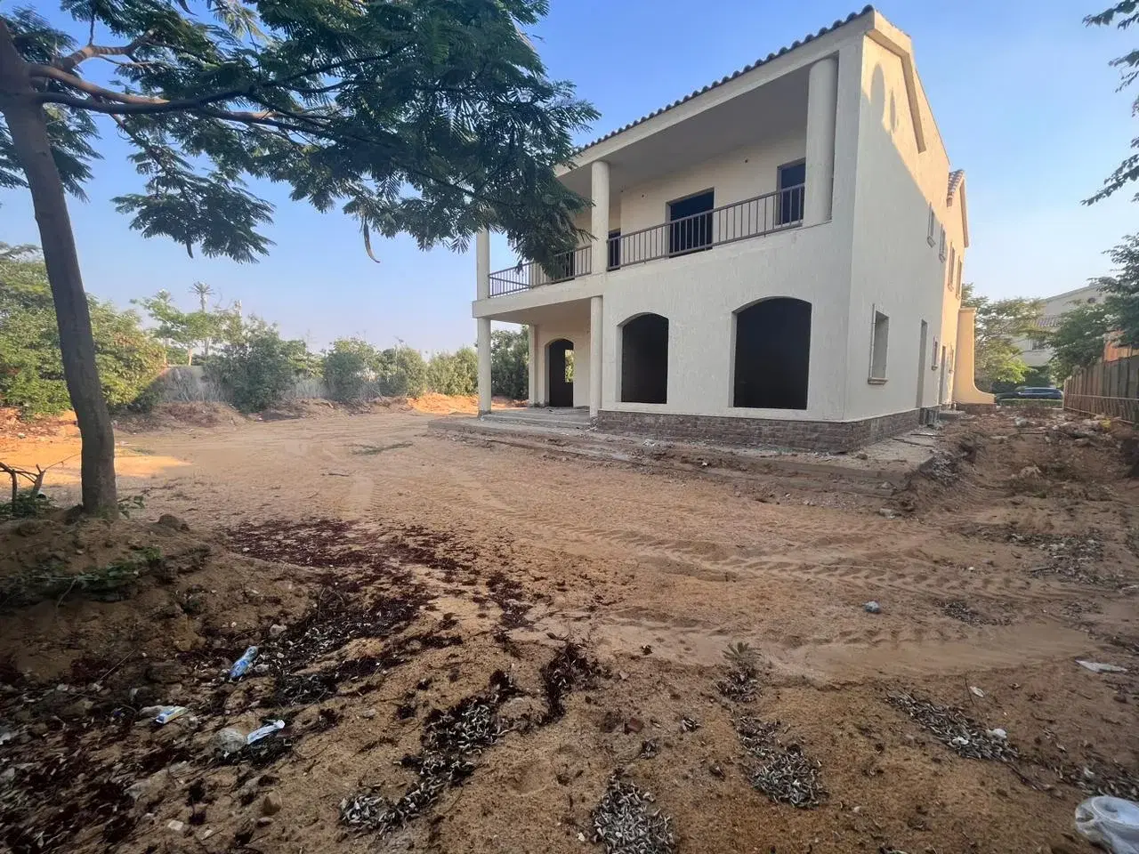 فيلا رائعة للبيع في مدينتي