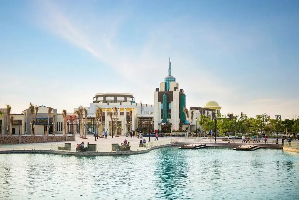 Clinic for Sale in Madinaty by Talaat Moustafa Group (TMG) - 1 Bedroom with Lake View