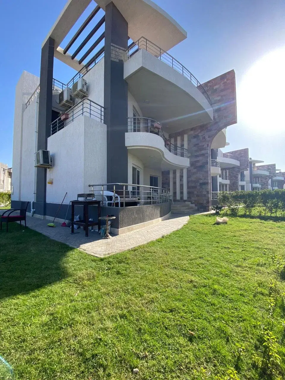 Stunning Villa for Sale in Marseilia Beach 4