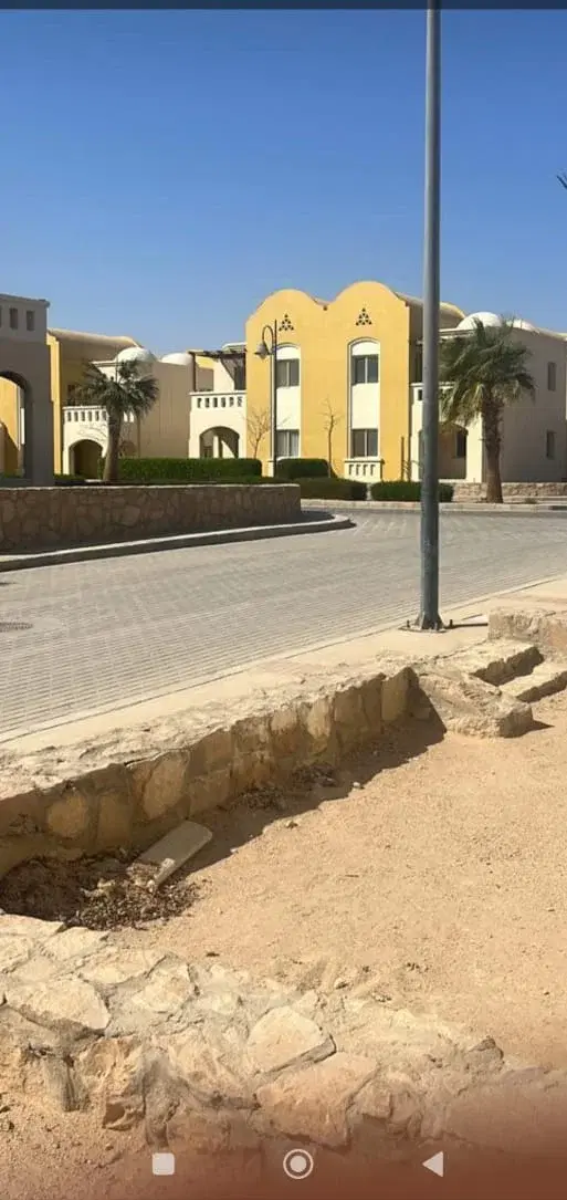 شاليه مميز للبيع في قرية مكادي هايتس بأوراسكوم
