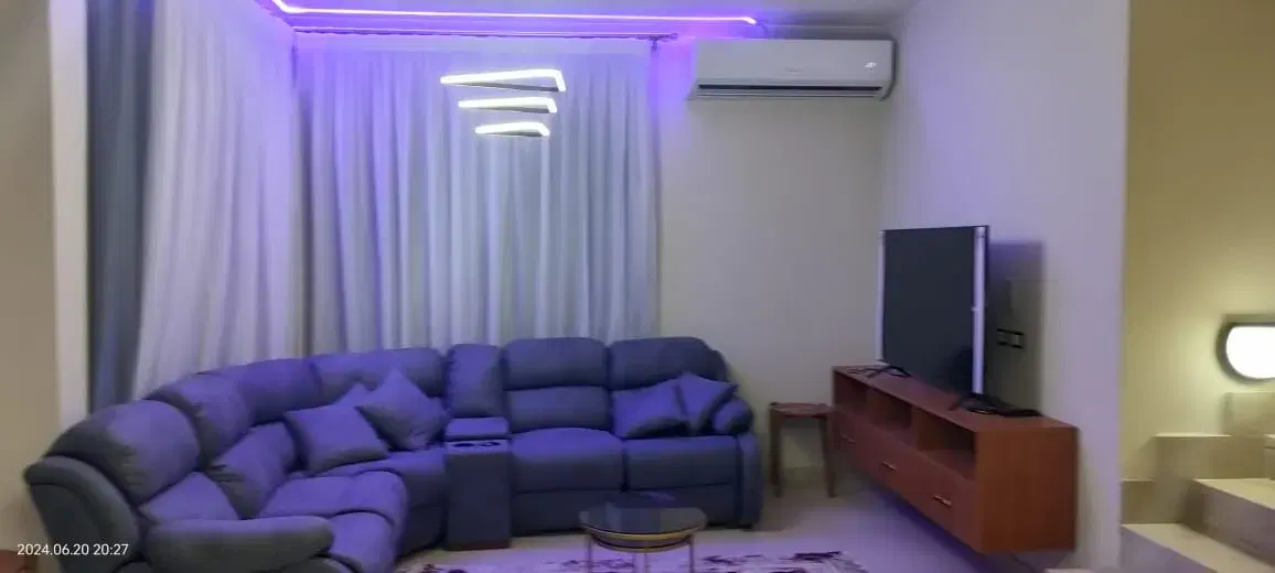 فيلا مستقلة فاخرة للبيع في قرية مكادي هايتس