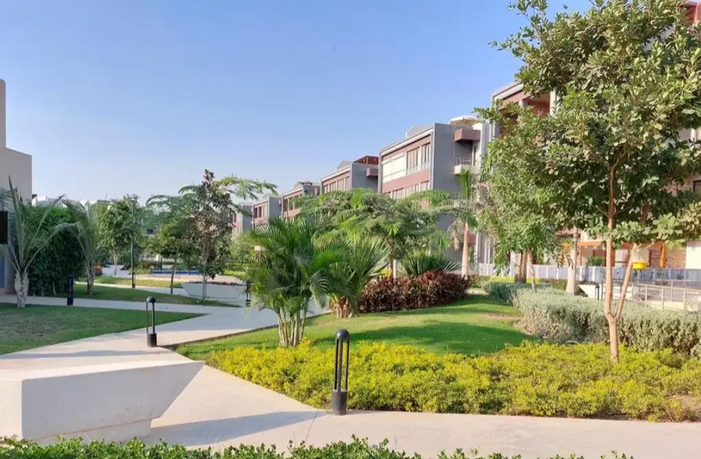 دوكسيه أنيق للبيع في Midtown القاهرة الجديدة بـ 4 غرف نوم