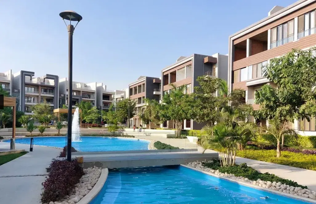 دوكسيه أنيق للبيع في Midtown القاهرة الجديدة بـ 4 غرف نوم