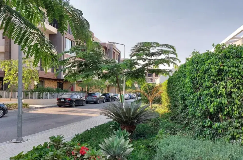 دوكسيه أنيق للبيع في Midtown القاهرة الجديدة بـ 4 غرف نوم