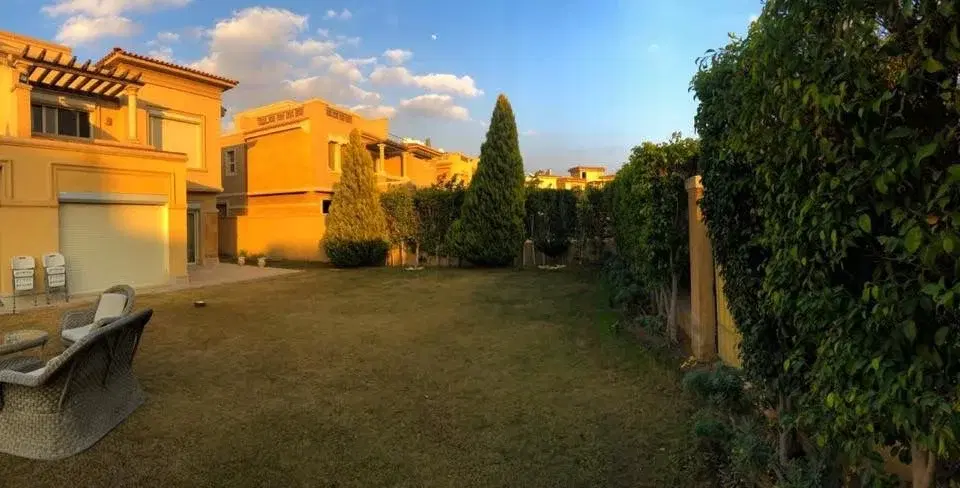 Stunning Twinhouse for Sale in Meadows Park with 4 Bedrooms, 6th of October City by ARCO