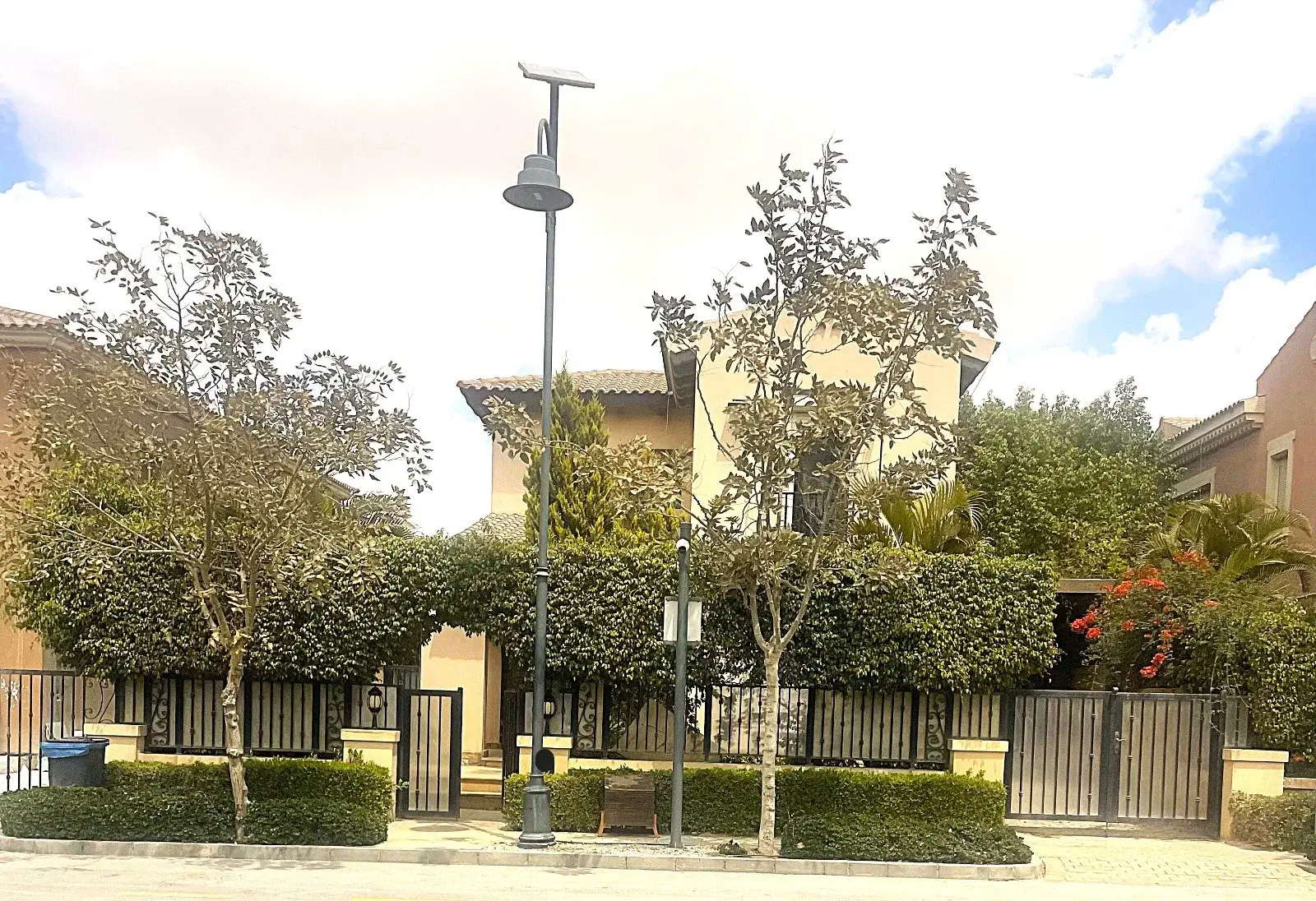 Stunning 3-Bedroom Villa for Sale in Mivida, New Cairo by Emaar Misr
