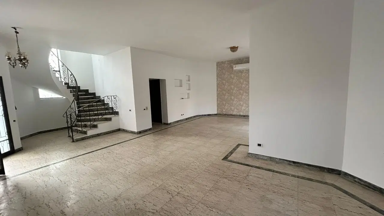 Luxurious Villa for Sale in Mena Garden City