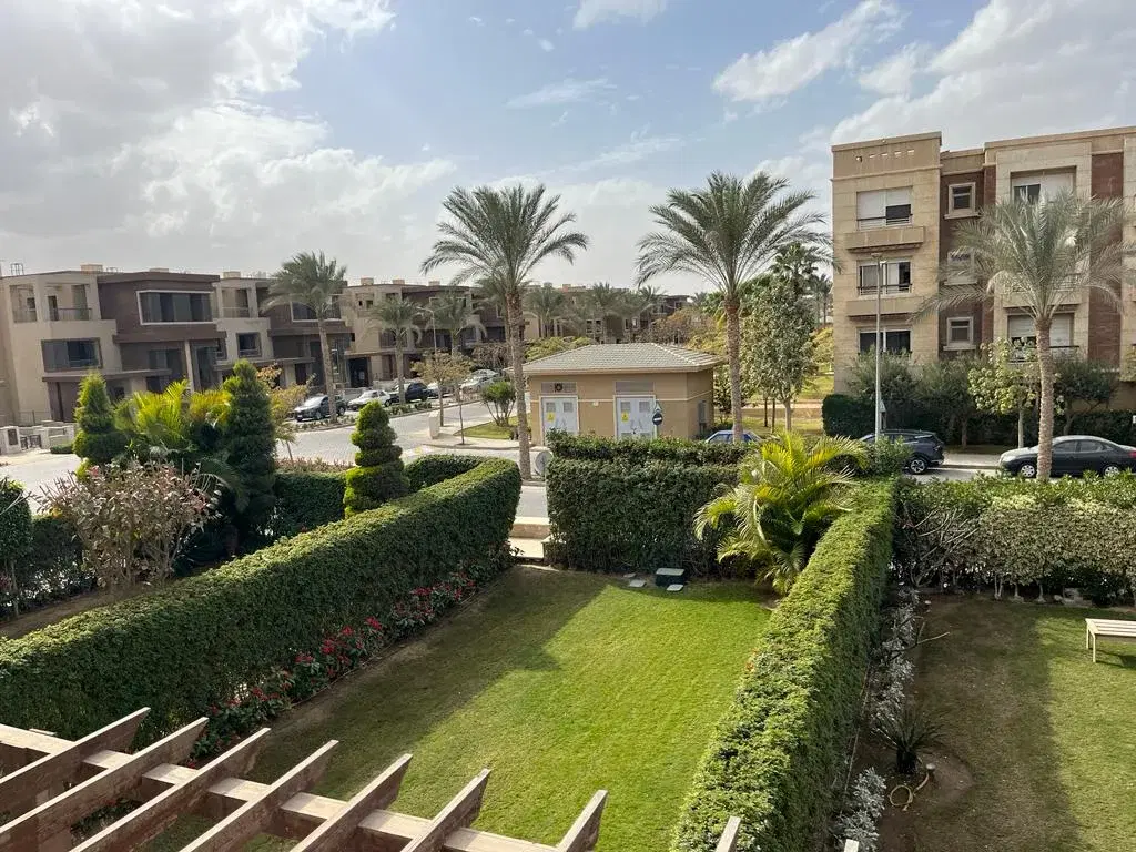 تاون هاوس للبيع في نيو جيزة