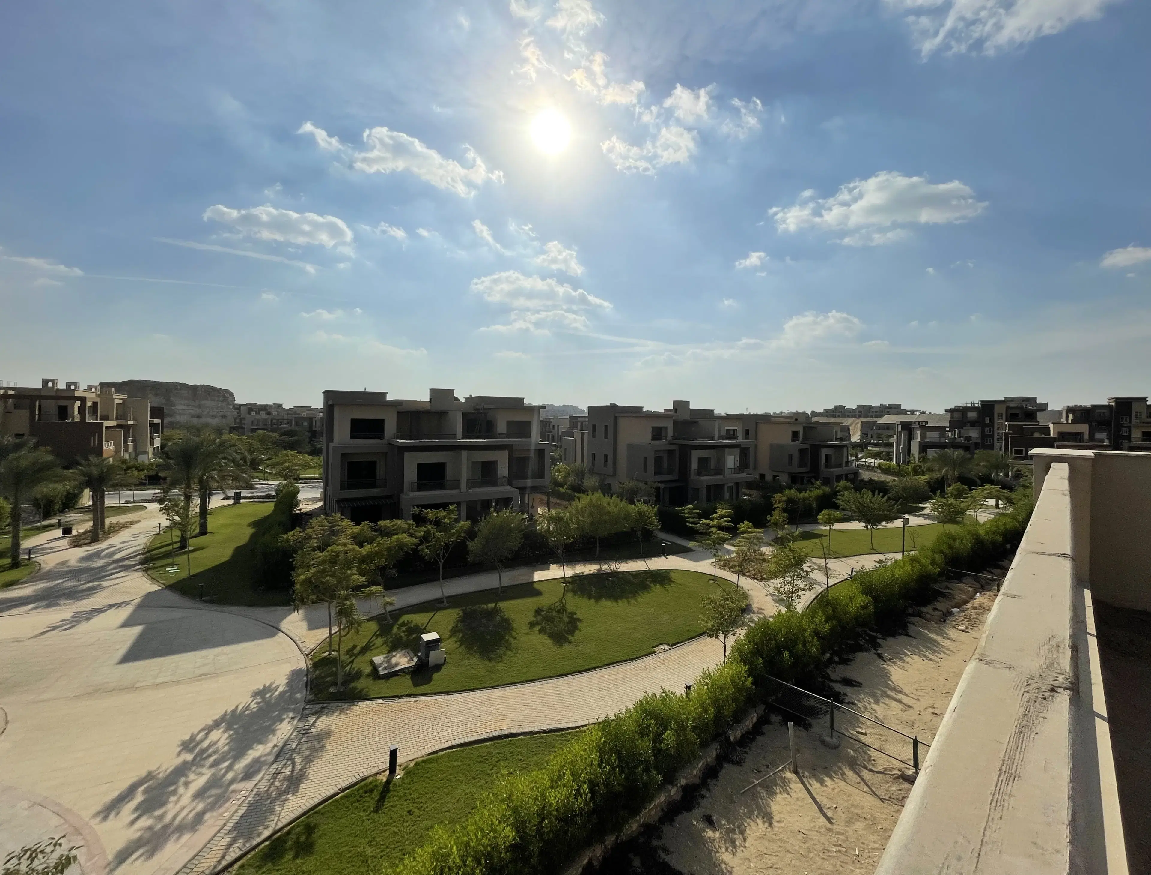 تاون هاوس رائع للبيع في نيو جيزة - 4 غرف نوم من G Developments