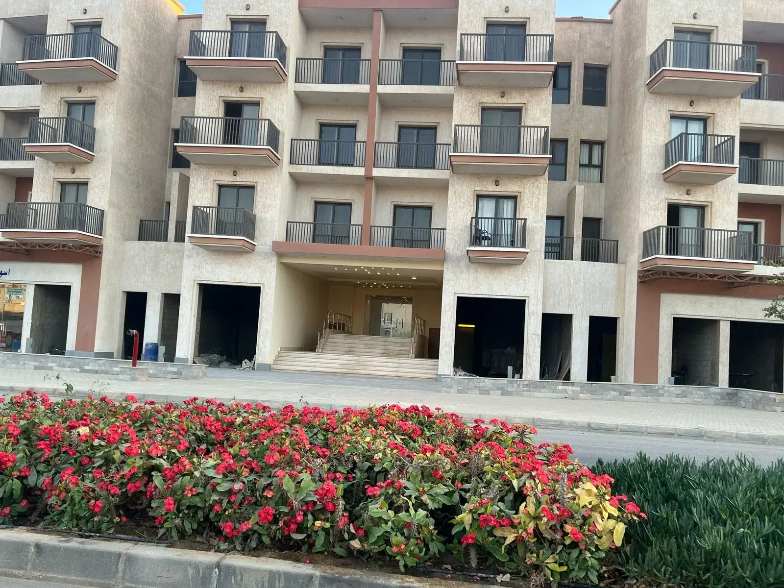 استوديو رائع للبيع في كمبوند نيوم أكتوبر