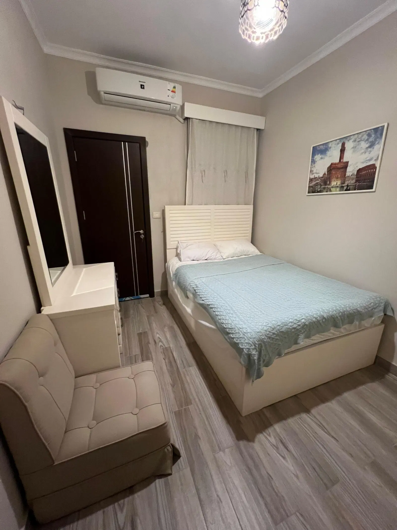 Chalet for Sale in Hacienda Bay