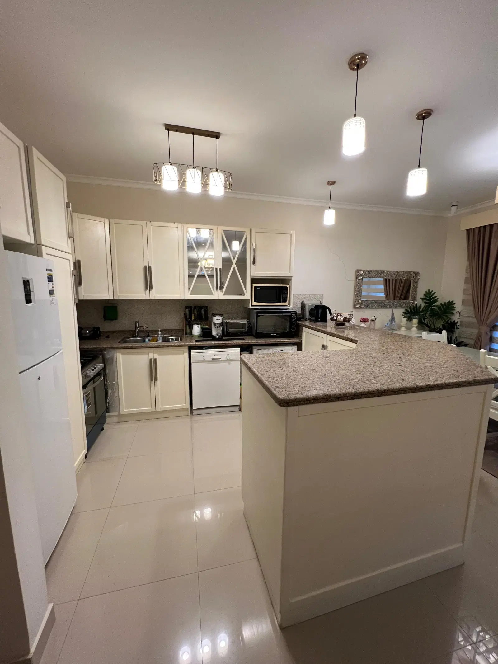 Chalet for Sale in Hacienda Bay