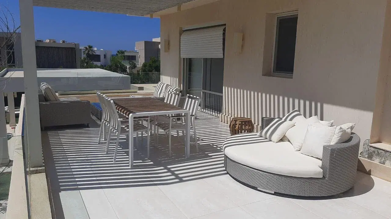 Exquisite Apartment for Sale in Hacienda White