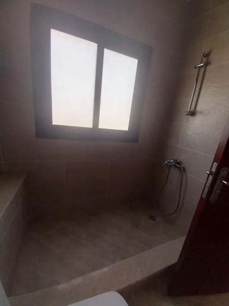 Stylish Townhouse for Sale in Hyde Park, New Cairo - 2 Bedrooms
