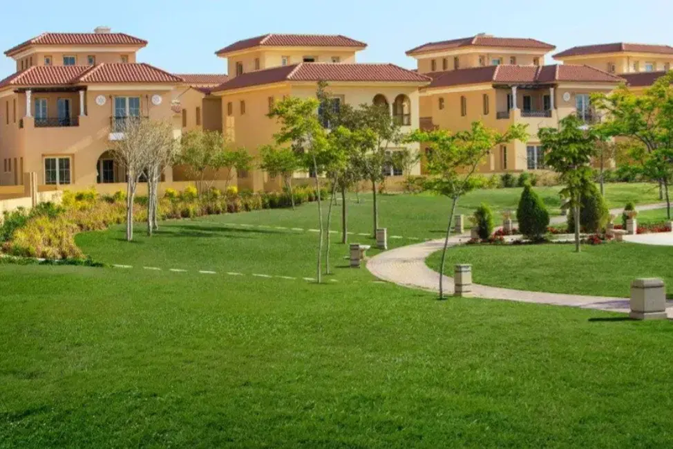 Stunning Twinhouse for Sale in Hyde Park, New Cairo - 3 Bedrooms