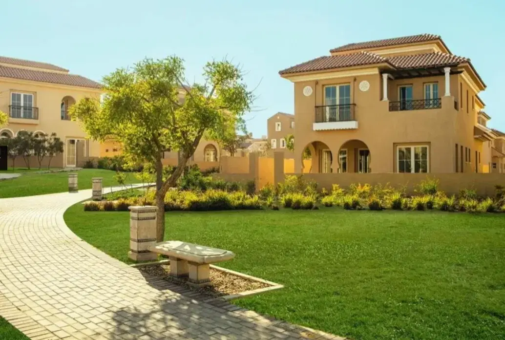 Stunning Twinhouse for Sale in Hyde Park, New Cairo - 3 Bedrooms