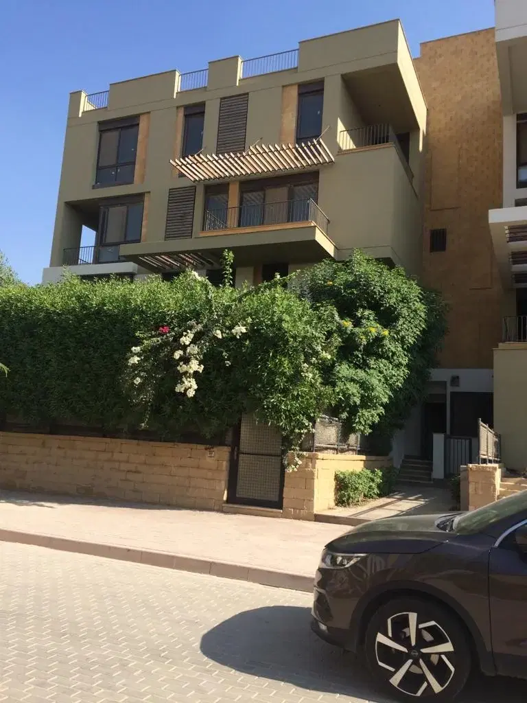 دوبلكس 274 متر للبيع في ويست تاون ريزيدنس الشيخ زايد من سوديك
