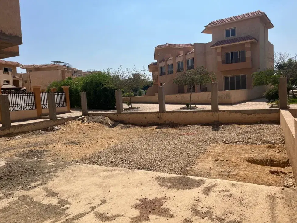 420 sqm Townhouse for Sale in El Shorouk Springs