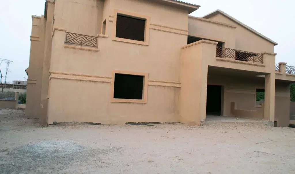 فيلا للبيع في سوان ليك القطامية 1300 متر
