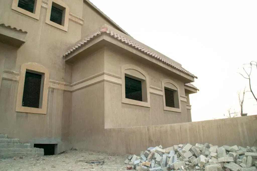 فيلا للبيع في سوان ليك القطامية 1300 متر