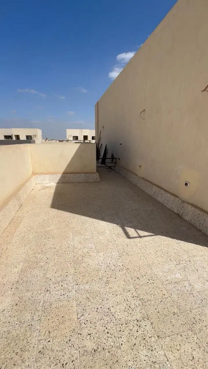 Penthouse for sale in Tala Compound 6 October 133 sqm