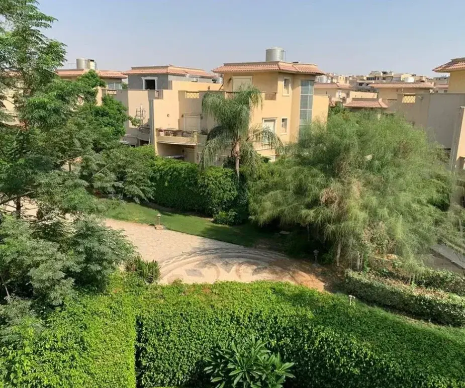 فيلا 316 متر للبيع في كمبوند Flowers Park بالتجمع
