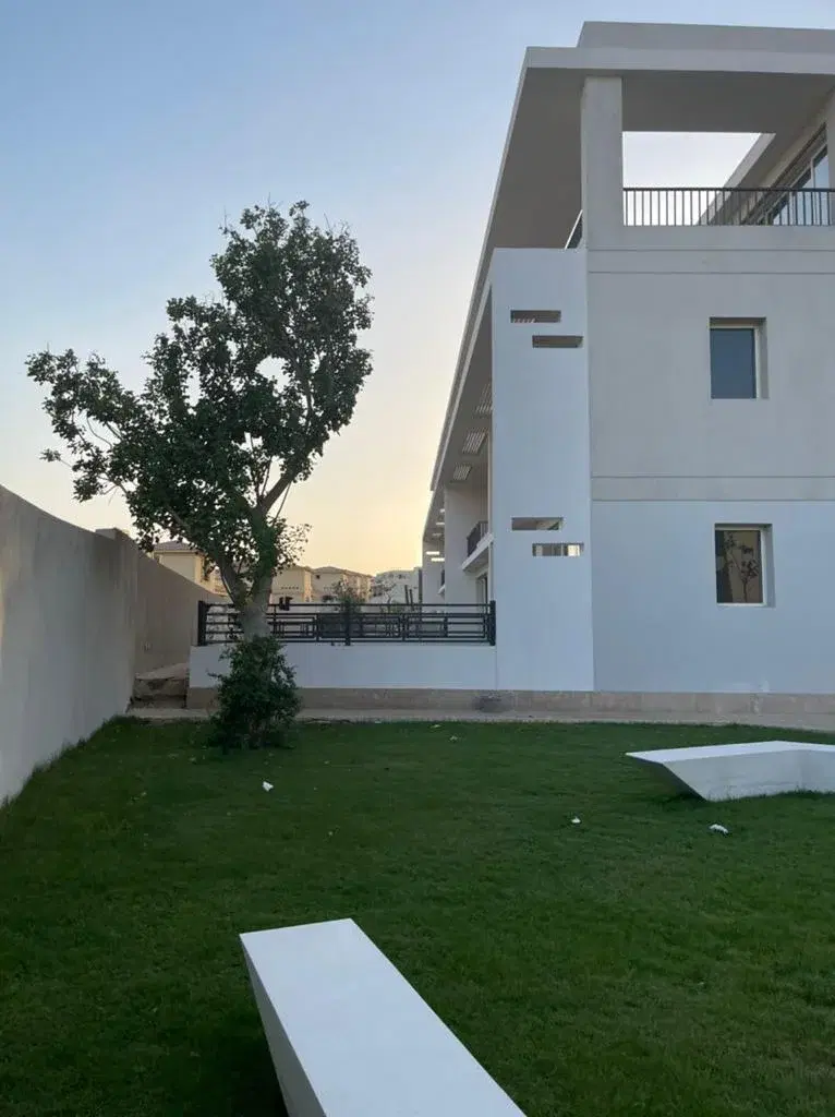 Corner Townhouse for sale in Pyramids Hills 6 October