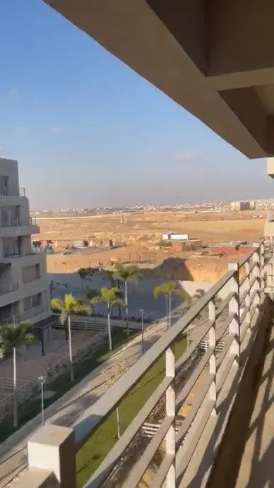شقة للبيع في كابيتال جاردنز 205 متر استلام فوري