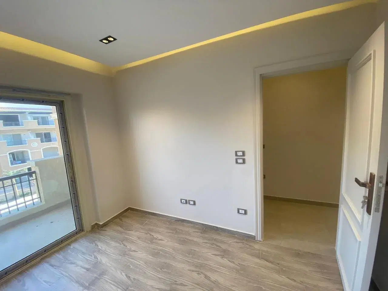 Apartment for Sale in Stone Residence New Cairo 175 sqm