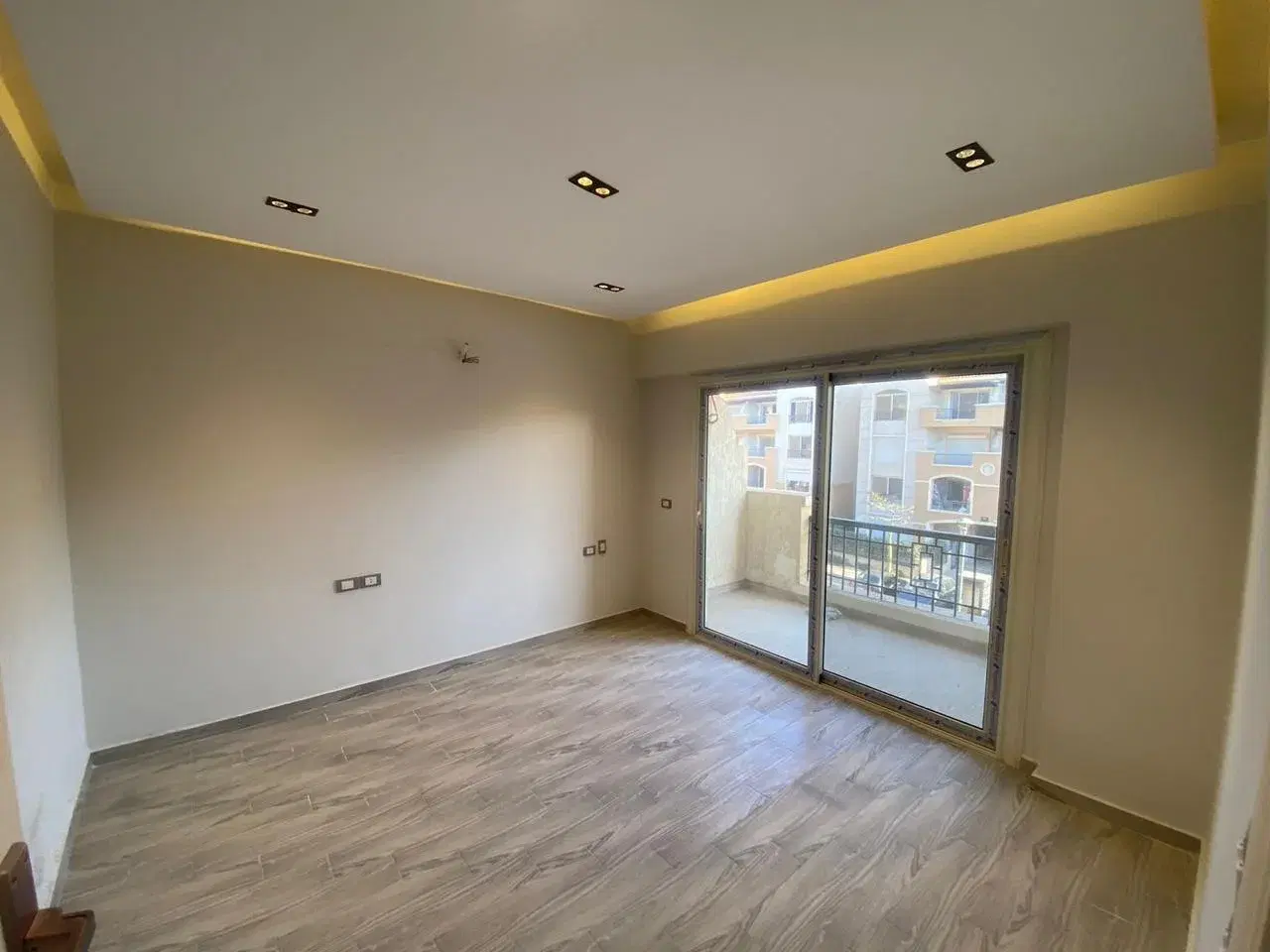Apartment for Sale in Stone Residence New Cairo 175 sqm