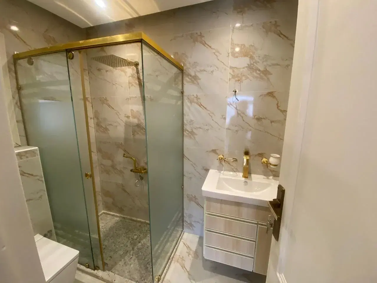 Apartment for Sale in Stone Residence New Cairo 175 sqm