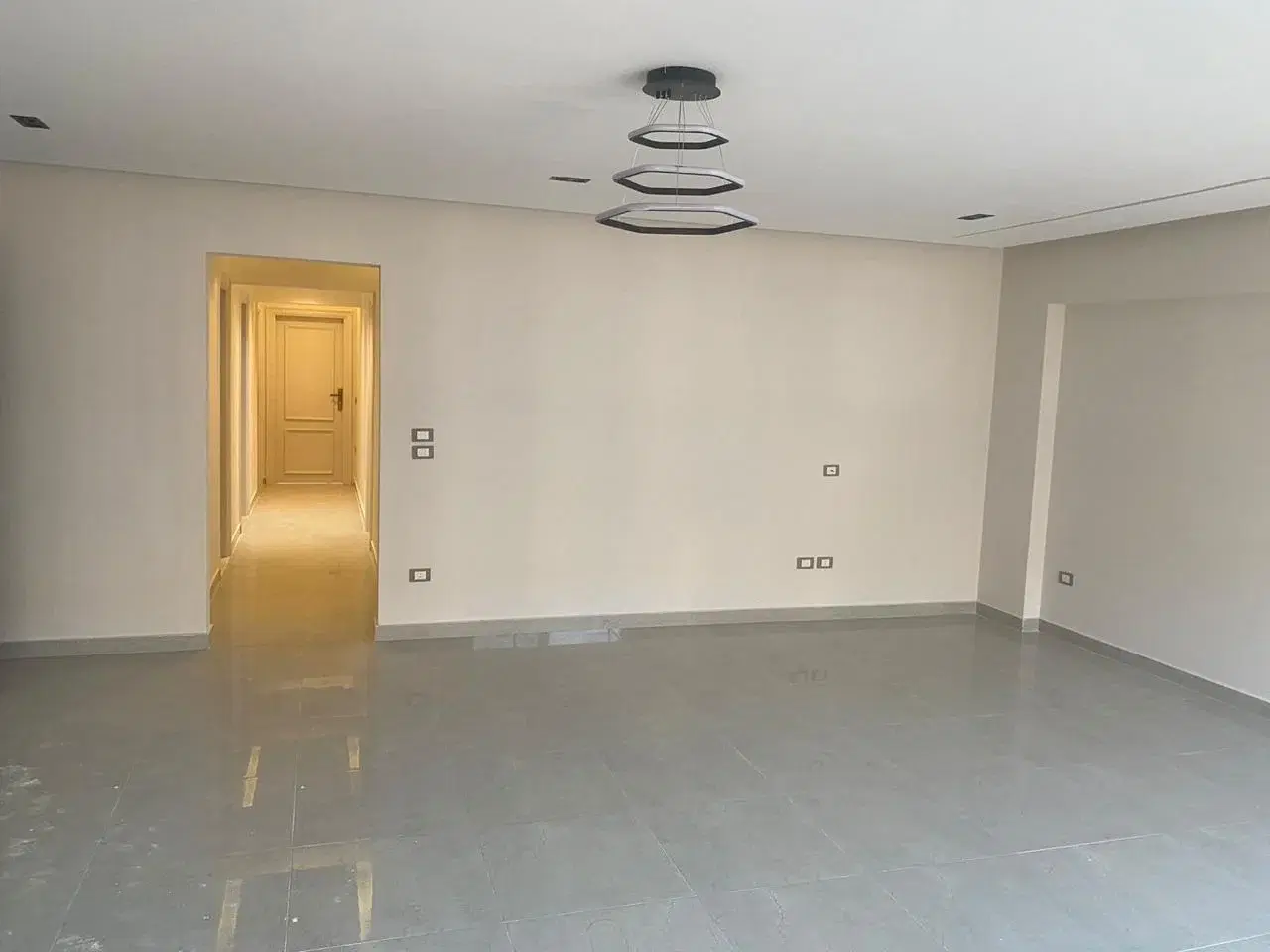 Apartment for Sale in Stone Residence New Cairo 175 sqm
