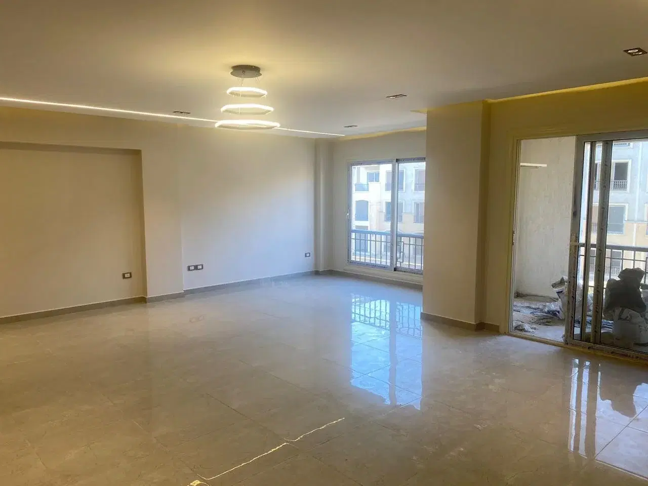 Apartment for Sale in Stone Residence New Cairo 175 sqm